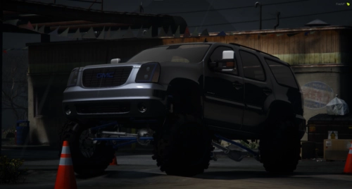 More information about "Lifted Yukon with Escalade rear THC"