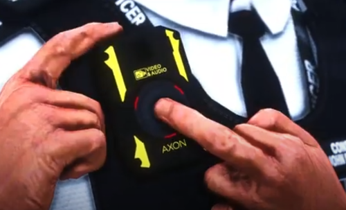 More information about "Axon Bodycam Emote (Uk)"